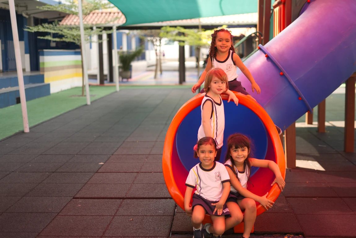 Crianças da Educação Infantil do C7S no parque