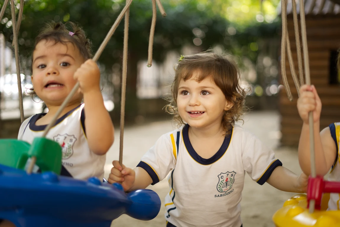 Crianças da Educação Infantil do C7S no parque