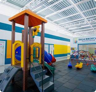 Sala Brincar da Educação Infantil, com playground interno