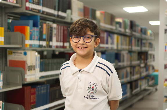 Aluno do Ensino Fundamental do C7S em atividade prática